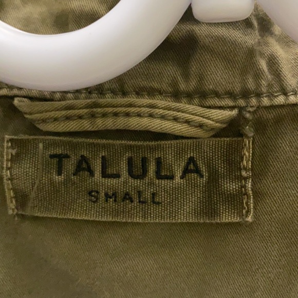 Women Jacket - Picture 2 of 4